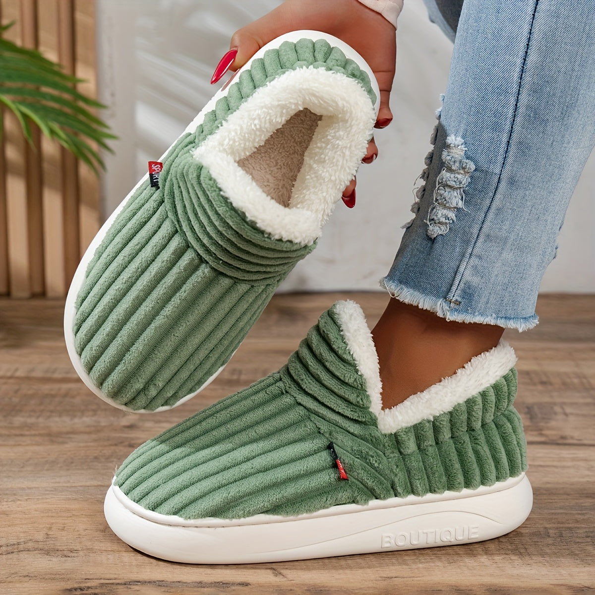 ELIZA & MAREN | STRIPED PLUSH HOUSE SLIPPERS FOR WOMEN