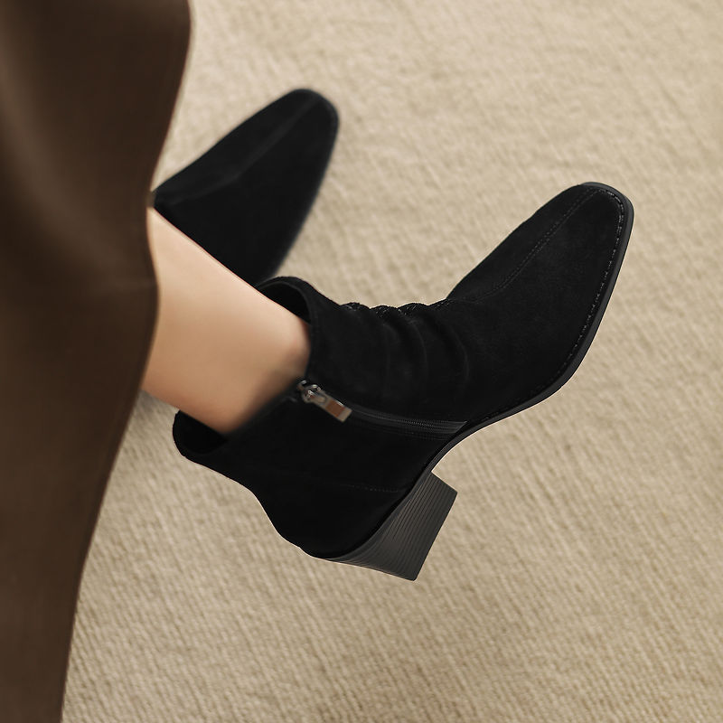 ELIZA & MAREN | CENTER STITCH ANKLE BOOTS FOR WOMEN