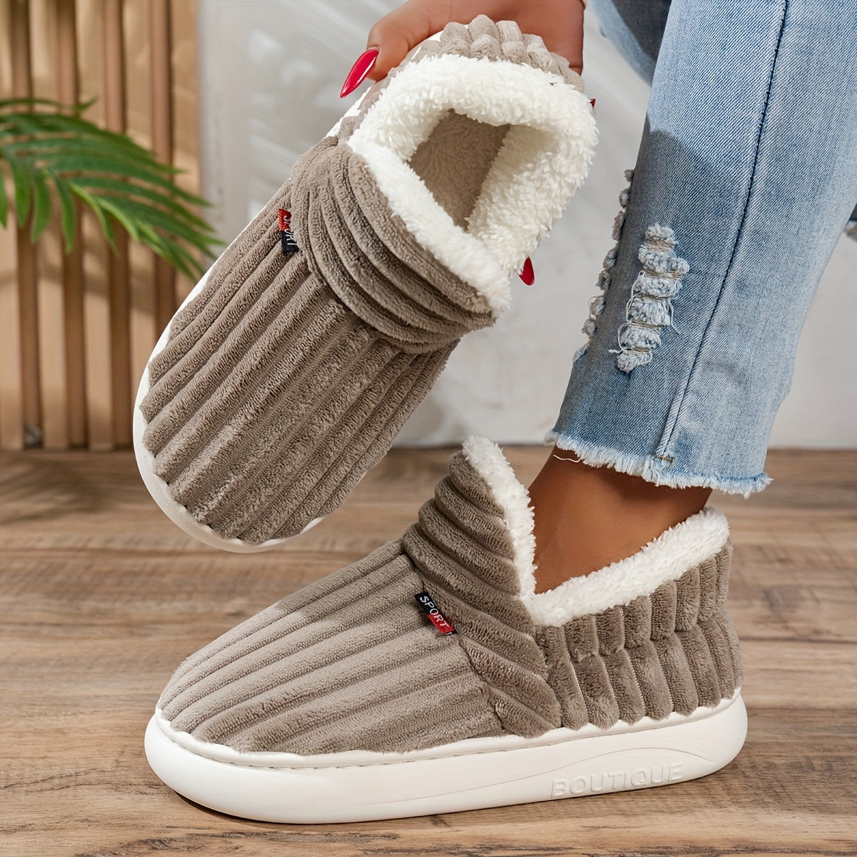 ELIZA & MAREN | STRIPED PLUSH HOUSE SLIPPERS FOR WOMEN
