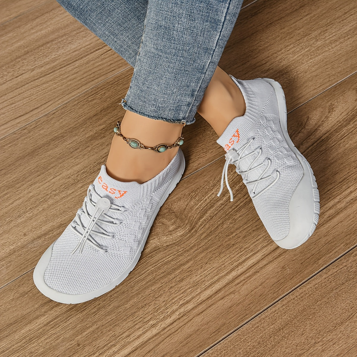 ELIZA & MAREN | FLEXIBLE LACE-UP SNEAKERS FOR WOMEN