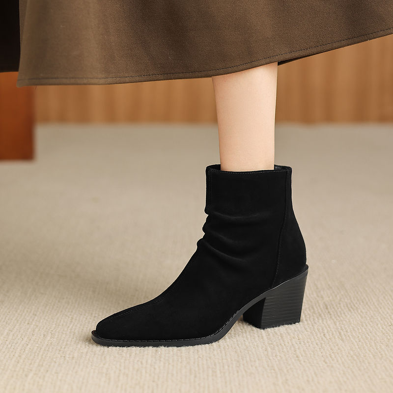 ELIZA & MAREN | CENTER STITCH ANKLE BOOTS FOR WOMEN