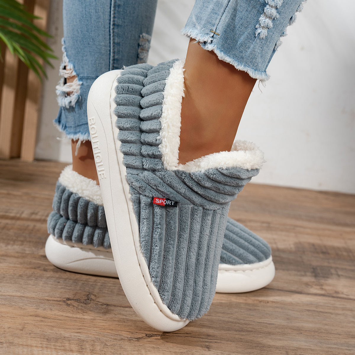 ELIZA & MAREN | STRIPED PLUSH HOUSE SLIPPERS FOR WOMEN