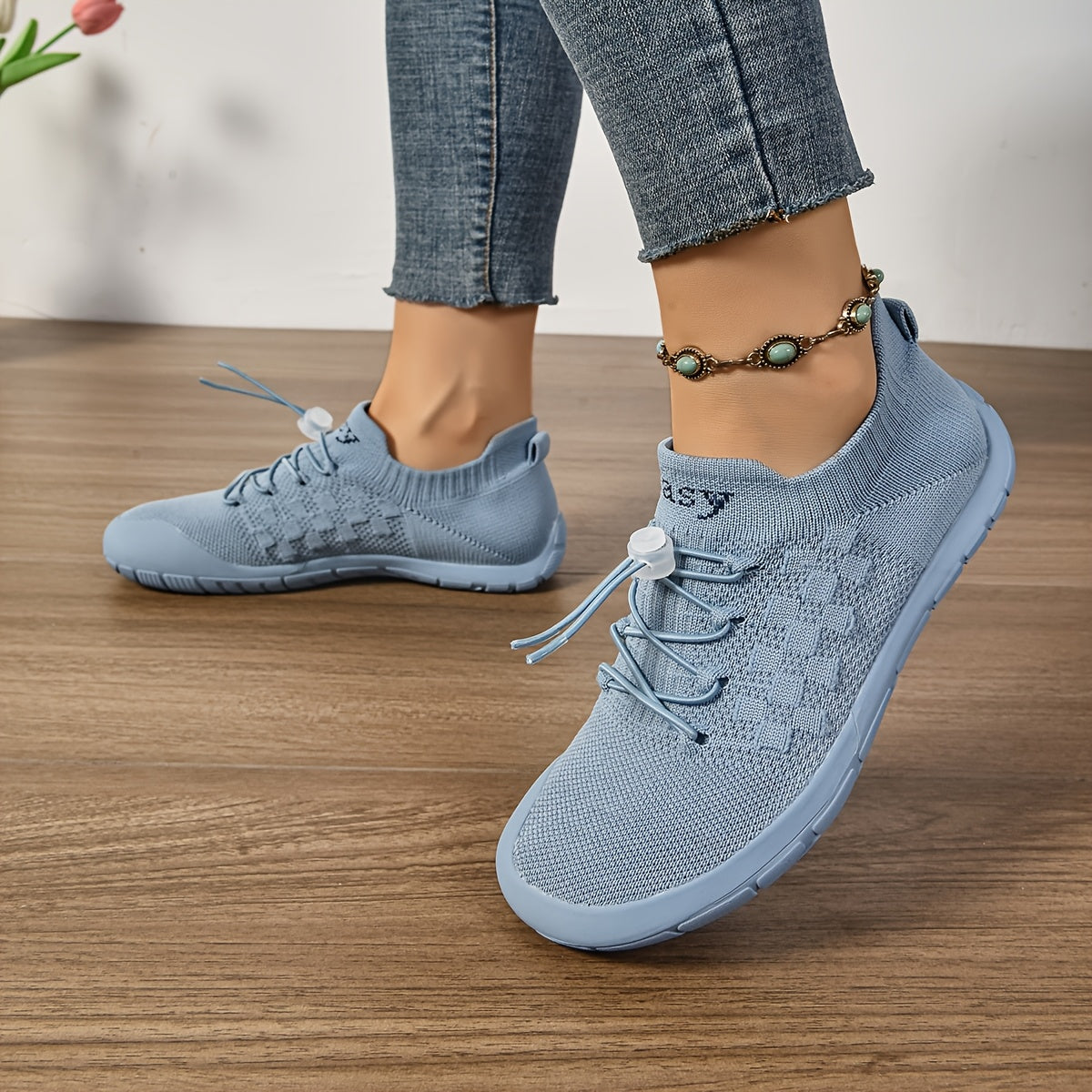ELIZA & MAREN | FLEXIBLE LACE-UP SNEAKERS FOR WOMEN