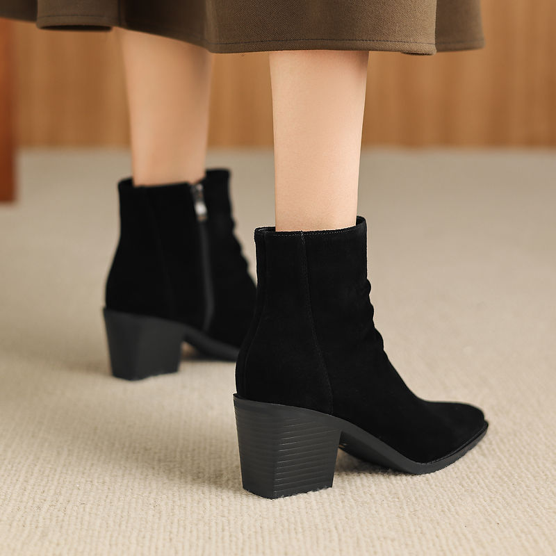 ELIZA & MAREN | CENTER STITCH ANKLE BOOTS FOR WOMEN