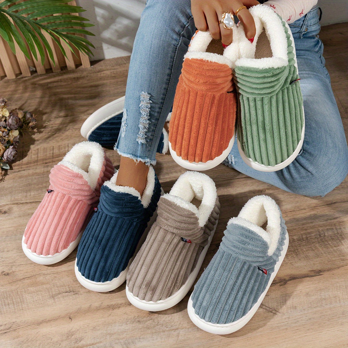 ELIZA & MAREN | STRIPED PLUSH HOUSE SLIPPERS FOR WOMEN