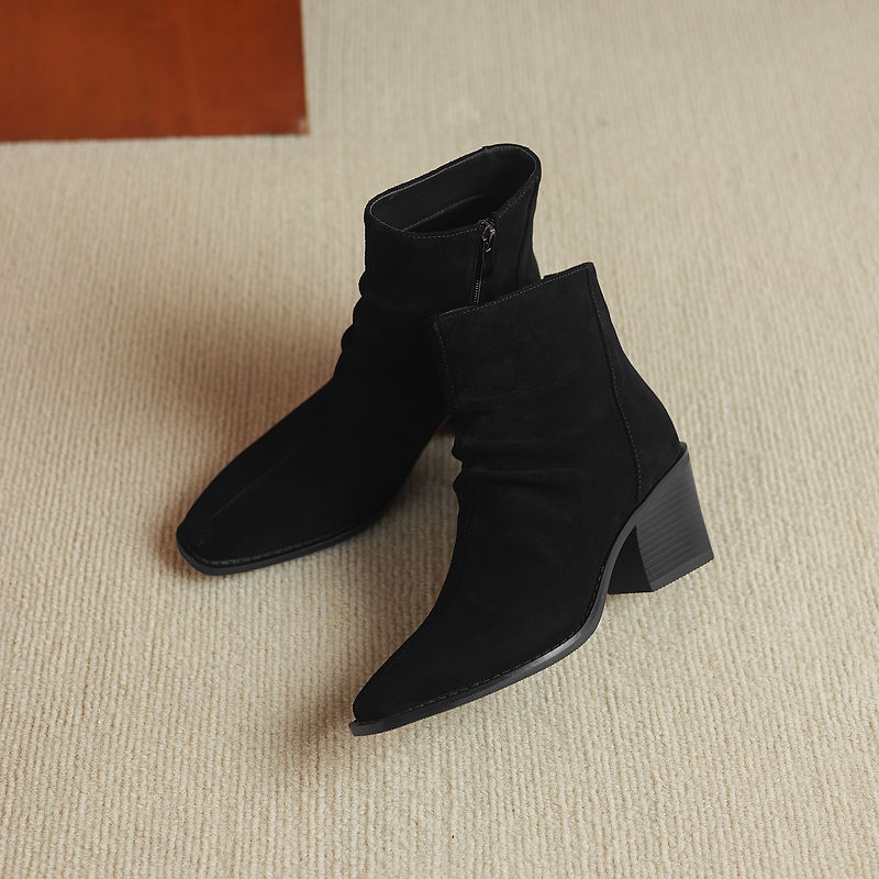 ELIZA & MAREN | CENTER STITCH ANKLE BOOTS FOR WOMEN