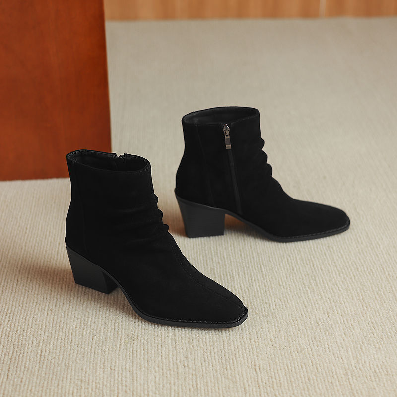 ELIZA & MAREN | CENTER STITCH ANKLE BOOTS FOR WOMEN