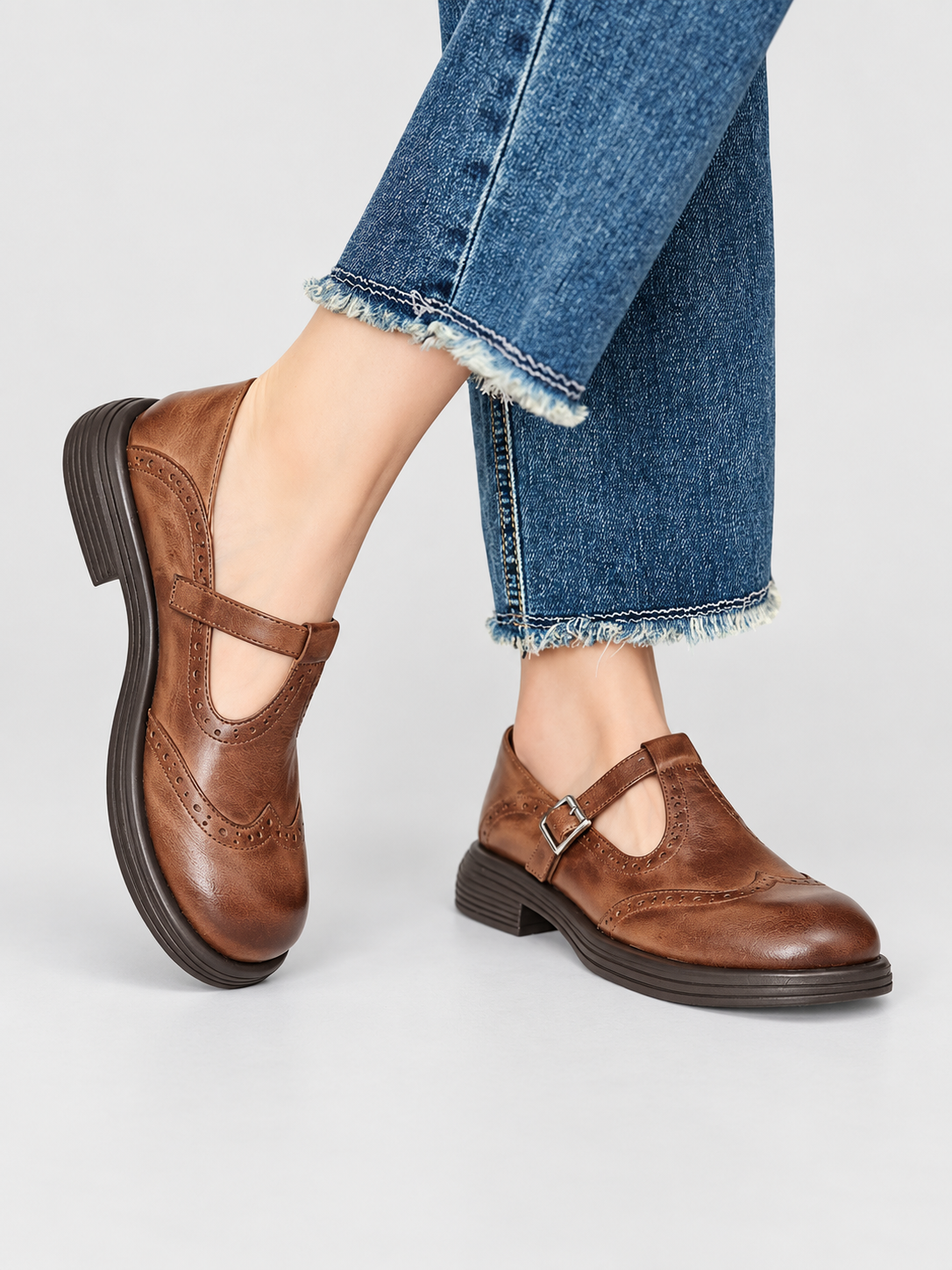 ELIZA & MAREN | T-STRAP BROGUE SHOES FOR WOMEN
