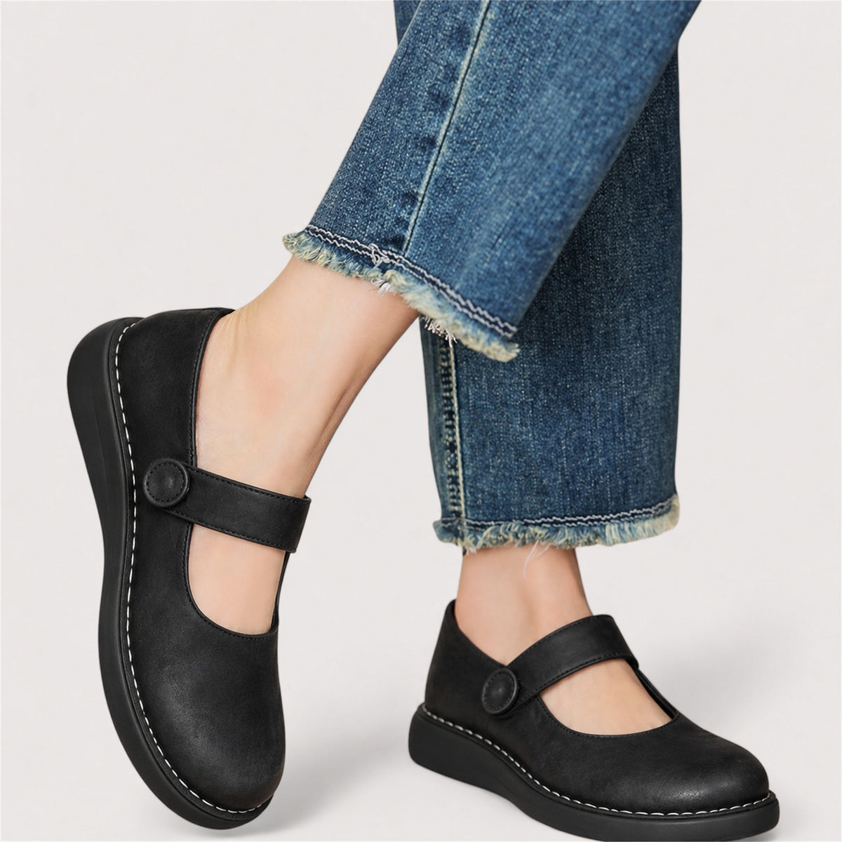 ELIZA & MAREN | CUSHIONED SLIP ON SHOES FOR WOMEN