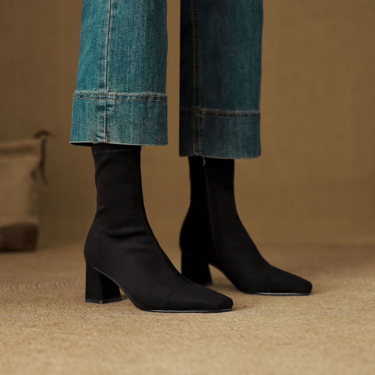 ELIZA & MAREN | SIDE ZIP HEELED BOOTS FOR WOMEN