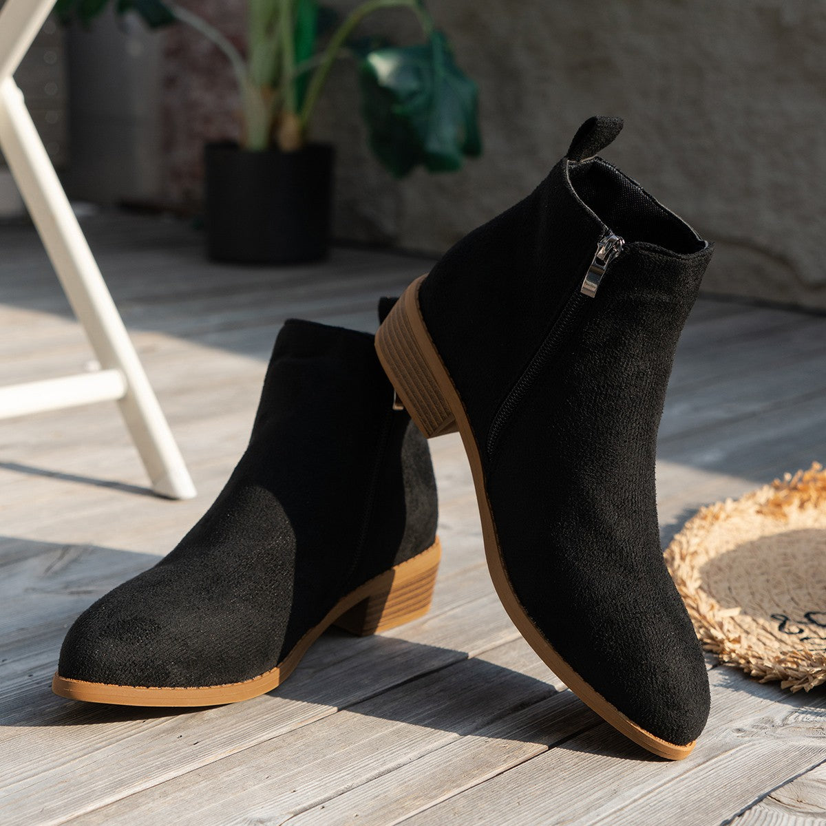 ELIZA & MAREN | ALMOND TOE ANKLE BOOTS FOR WOMEN