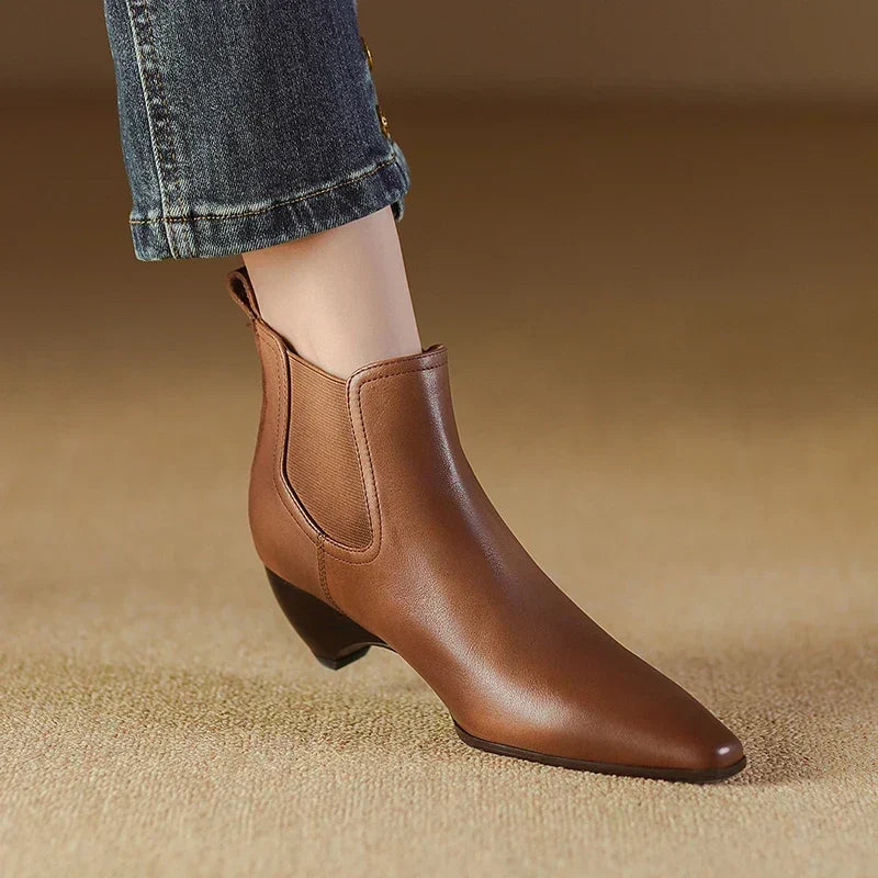 ELIZA & MAREN | CURVED HEEL ANKLE BOOTS FOR WOMEN