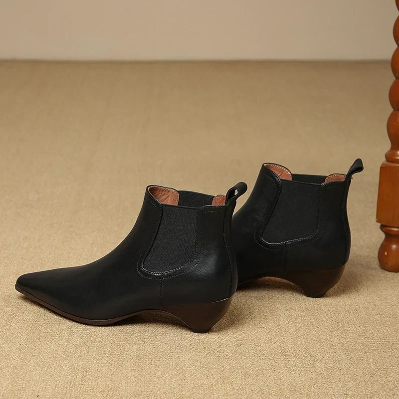 ELIZA & MAREN | CURVED HEEL ANKLE BOOTS FOR WOMEN