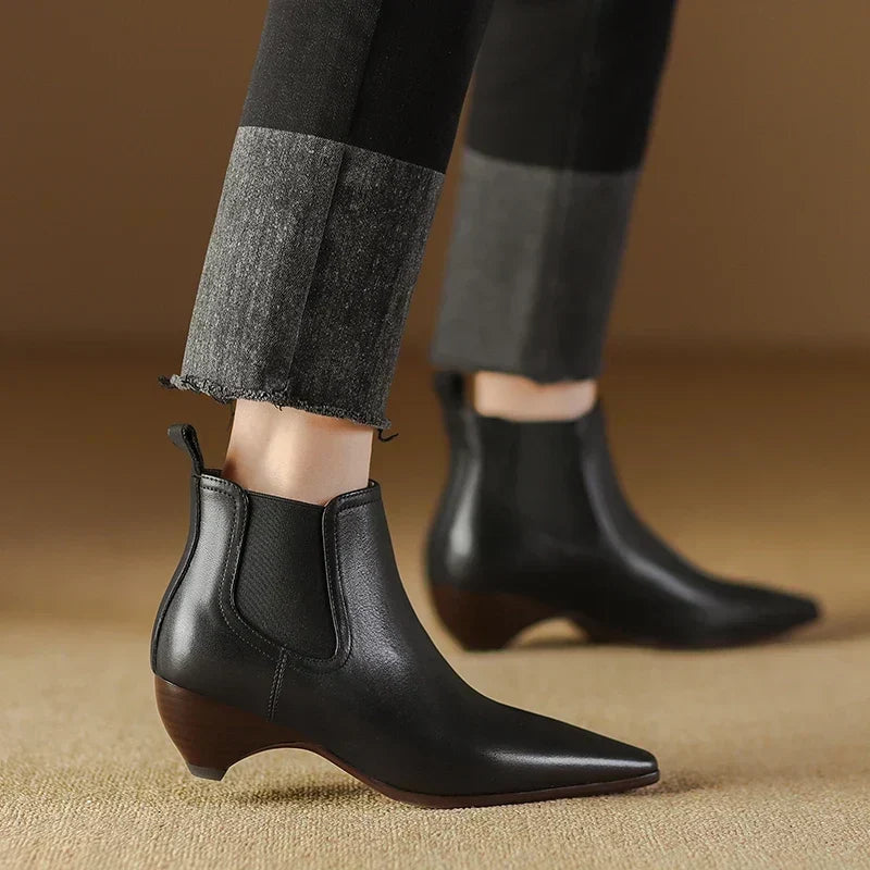 ELIZA & MAREN | CURVED HEEL ANKLE BOOTS FOR WOMEN
