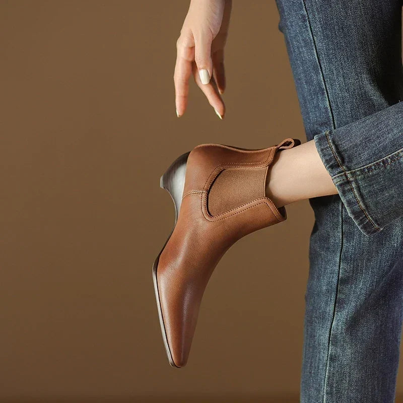ELIZA & MAREN | CURVED HEEL ANKLE BOOTS FOR WOMEN