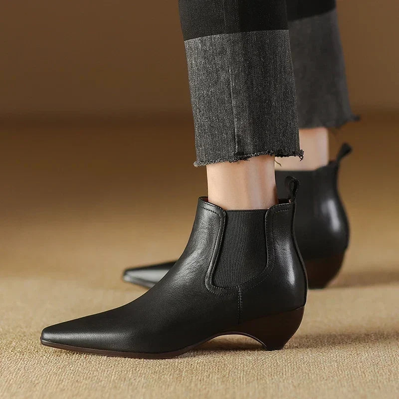 ELIZA & MAREN | CURVED HEEL ANKLE BOOTS FOR WOMEN