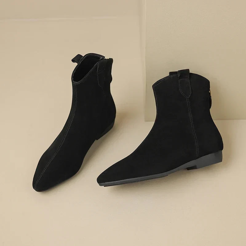 ELIZA & MAREN | POINTED CHELSEA ANKLE BOOTS FOR WOMEN