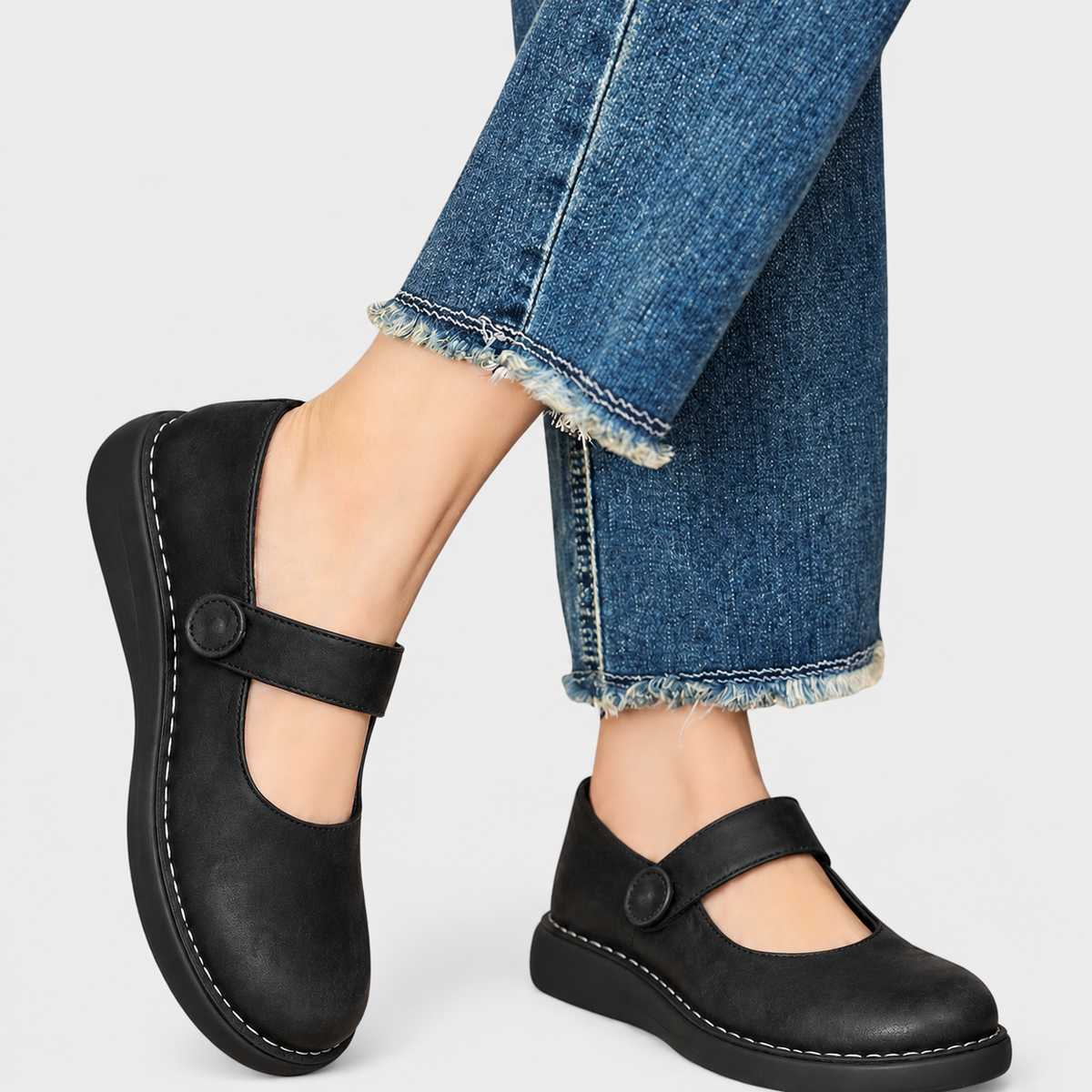 ELIZA & MAREN | CUSHIONED SLIP ON SHOES FOR WOMEN
