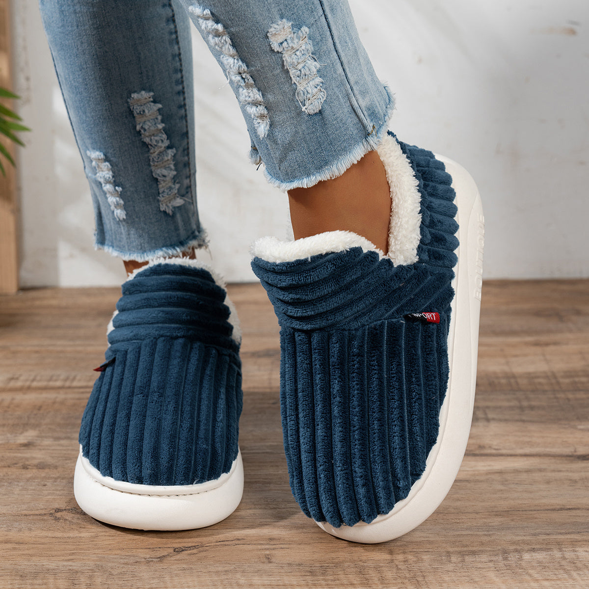 ELIZA & MAREN | STRIPED PLUSH HOUSE SLIPPERS FOR WOMEN