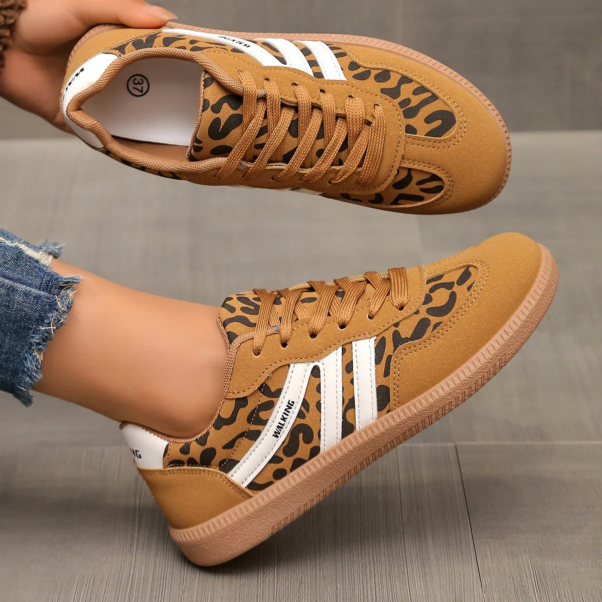 ELIZA & MAREN | CUSHIONED WIDE TOE SNEAKERS FOR WOMEN