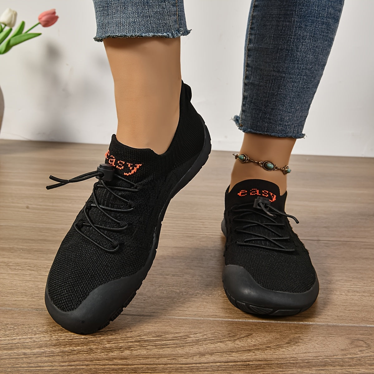 ELIZA & MAREN | FLEXIBLE LACE-UP SNEAKERS FOR WOMEN