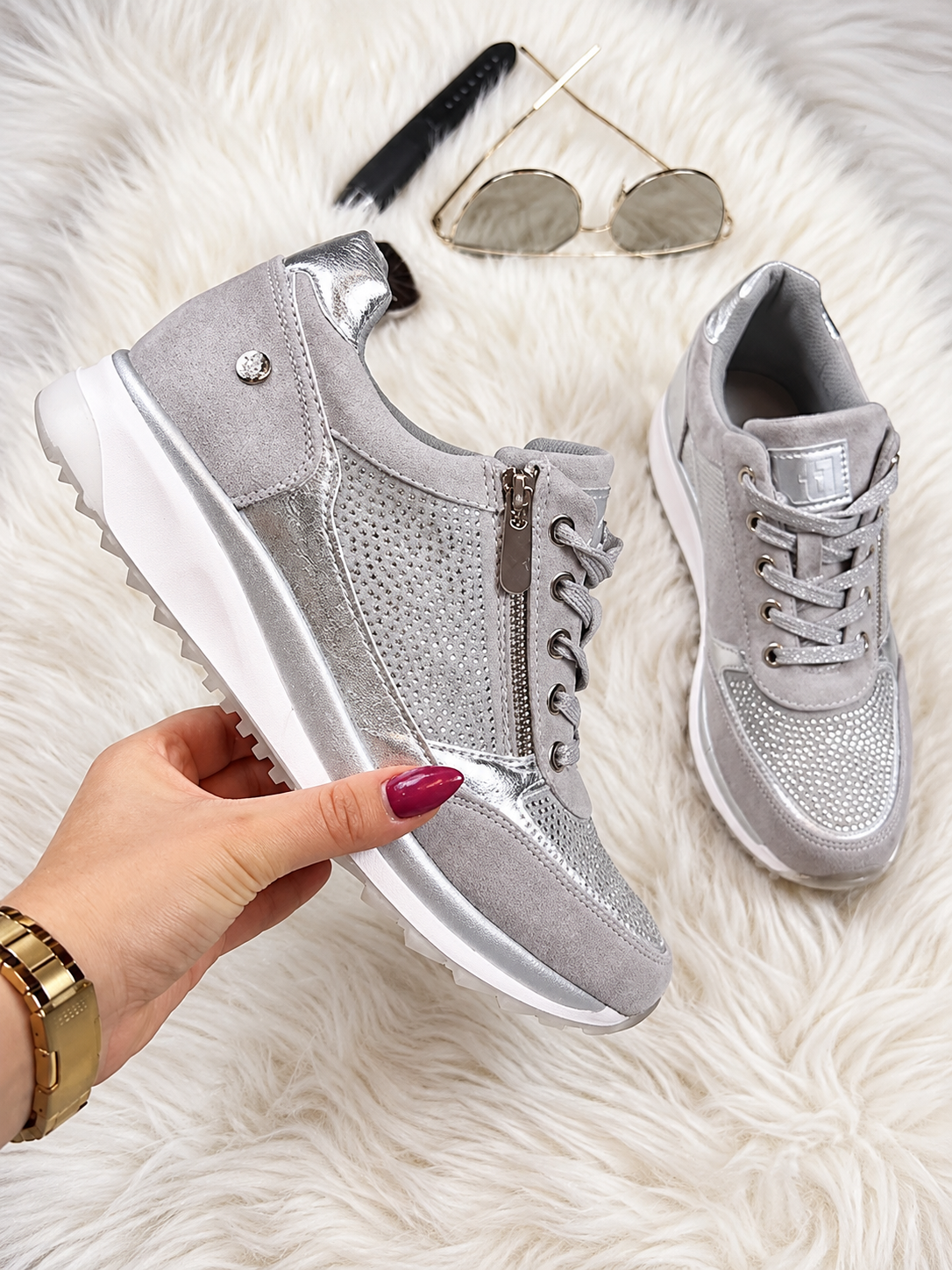 ELIZA & MAREN | ZIP CLOSURE SNEAKERS FOR WOMEN