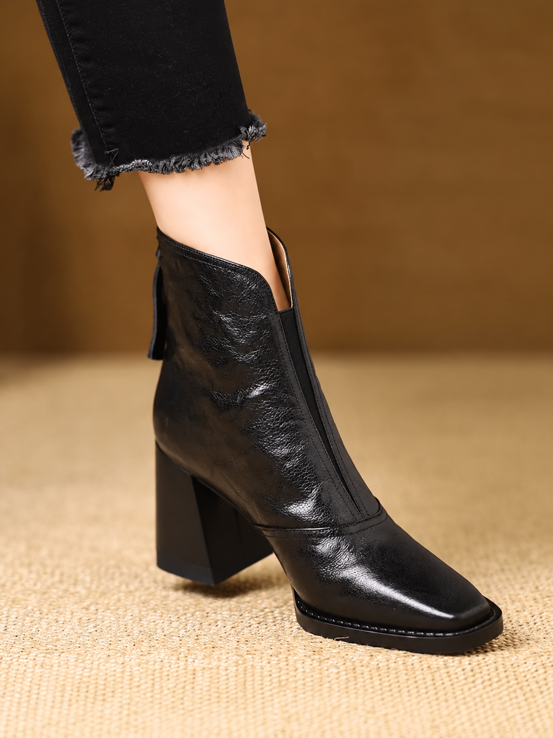 ELIZA & MAREN | SCULPTED HEEL ANKLE BOOTS FOR WOMEN